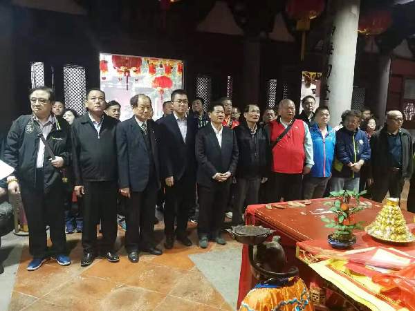 台湾妈祖联谊会郑铭坤会长率20多家妈祖宫庙负责人前来泉州天后宮拜会。