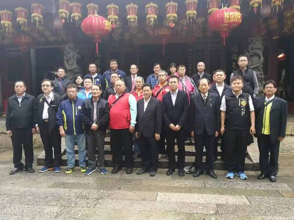 台湾妈祖联谊会郑铭坤会长率20多家妈祖宫庙负责人前来泉州天后宮拜会。1
